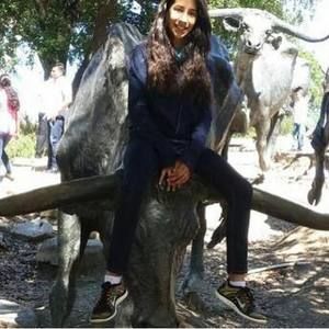 Meet your Posher, Daniela